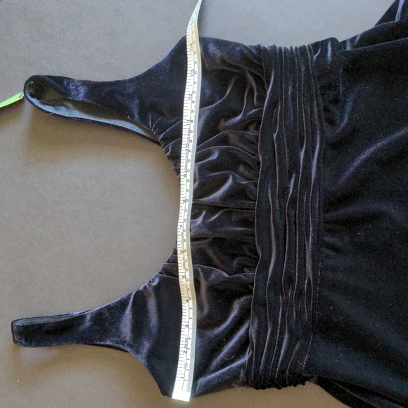 Evan Picone Velour Cocktail Dress - Picture 9 of 10